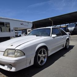 1990 Ford Mustang