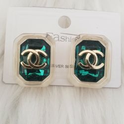 GREEN,CLEAR AND GOLD EARRINGS WITH 925 POST 
