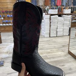 mens western boots