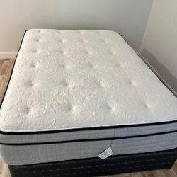 QUEEN BRAND NEW QUEEN PILLOWTOP MATTRESS AND BOXSPRING SET 