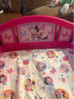 Minnie Mouse bed