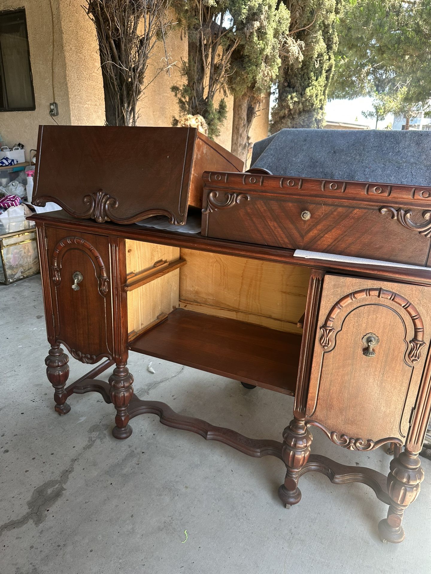 Dresser