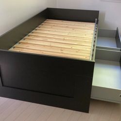 IKEA Daybed Converts Twin to Queen – 2 Drawers