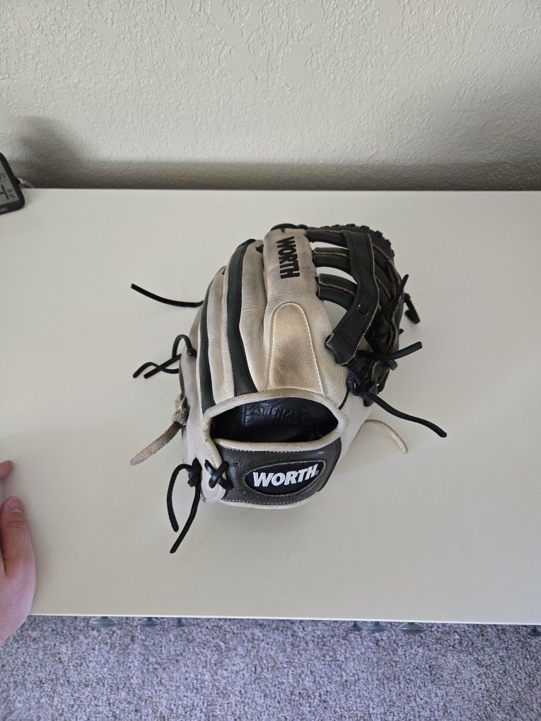 Worth Liberty Advanced Baseball Softball Glove