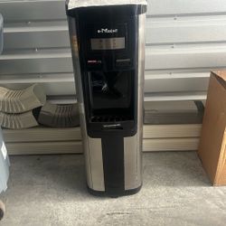 Bottled Water Dispenser 