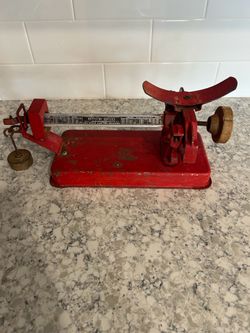 Antique vintage scale