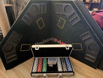 8 Person Felt Poker Table and Full Set Chips