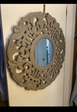 Unique Mirror