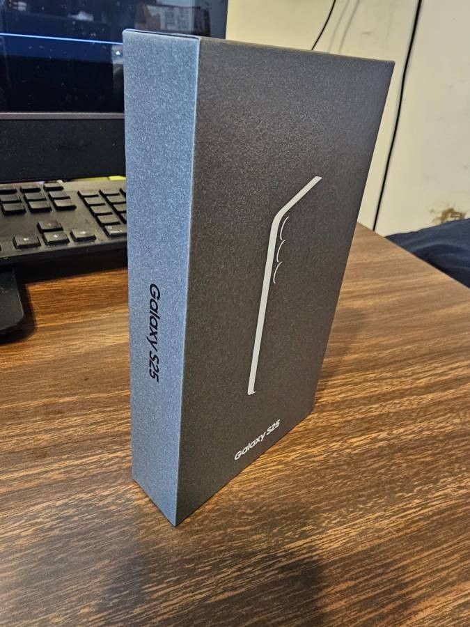 brand new., Samsung Galaxy S25, please see description - $560.. Firm On Price.