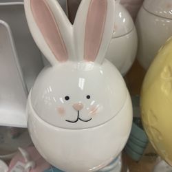 bunny canister. Perfect for your Rae Dunn, Farmhouse, and Easter