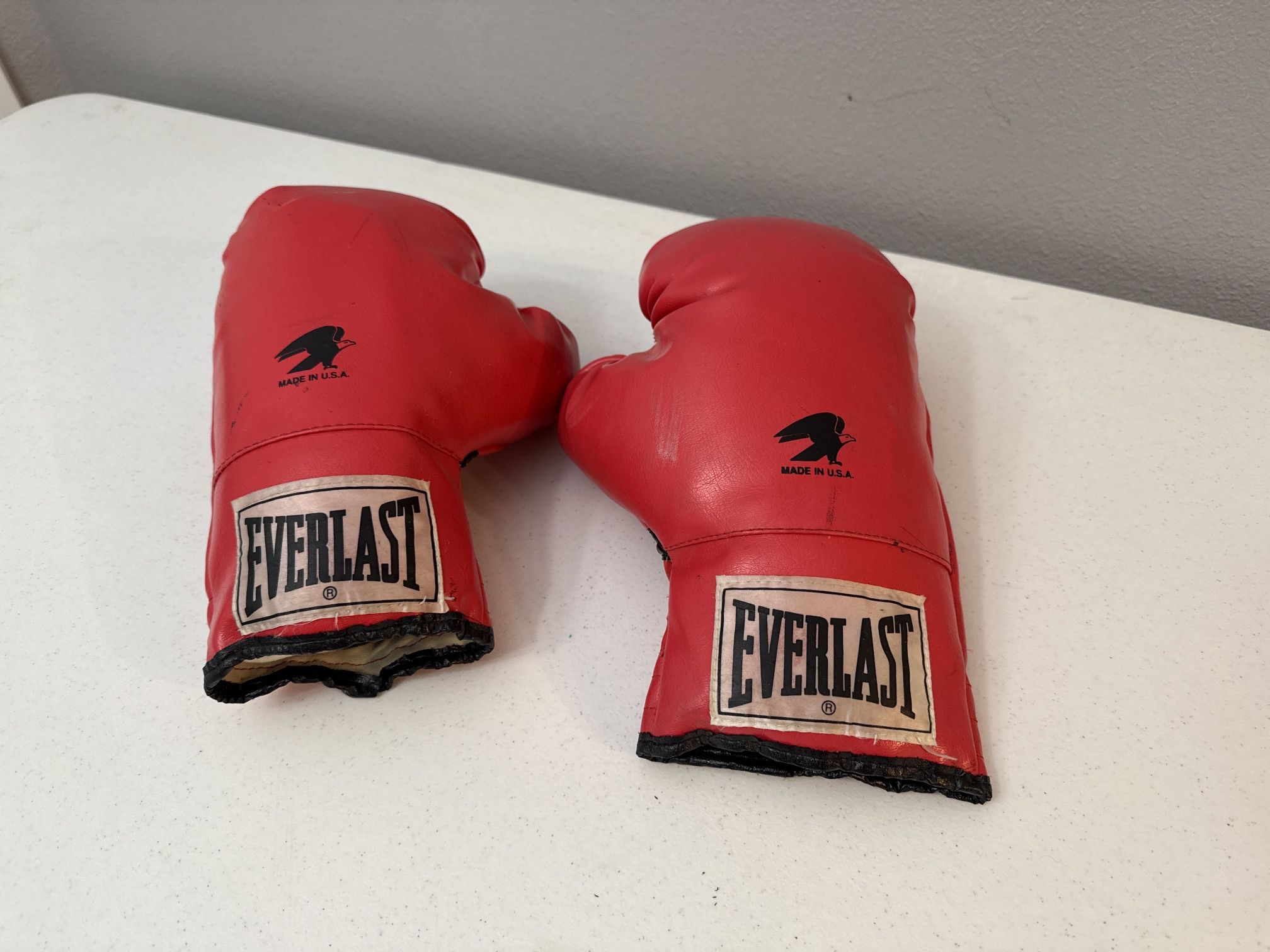 Vintage Everlast Boxing Gloves – Red, Made in USA – Collectible Condition