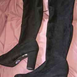 Woman's Thigh High Black Boots