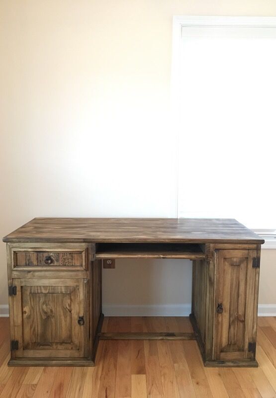 LA FUENTE IMPORTS RUSTIC PINE COMPUTER DESK