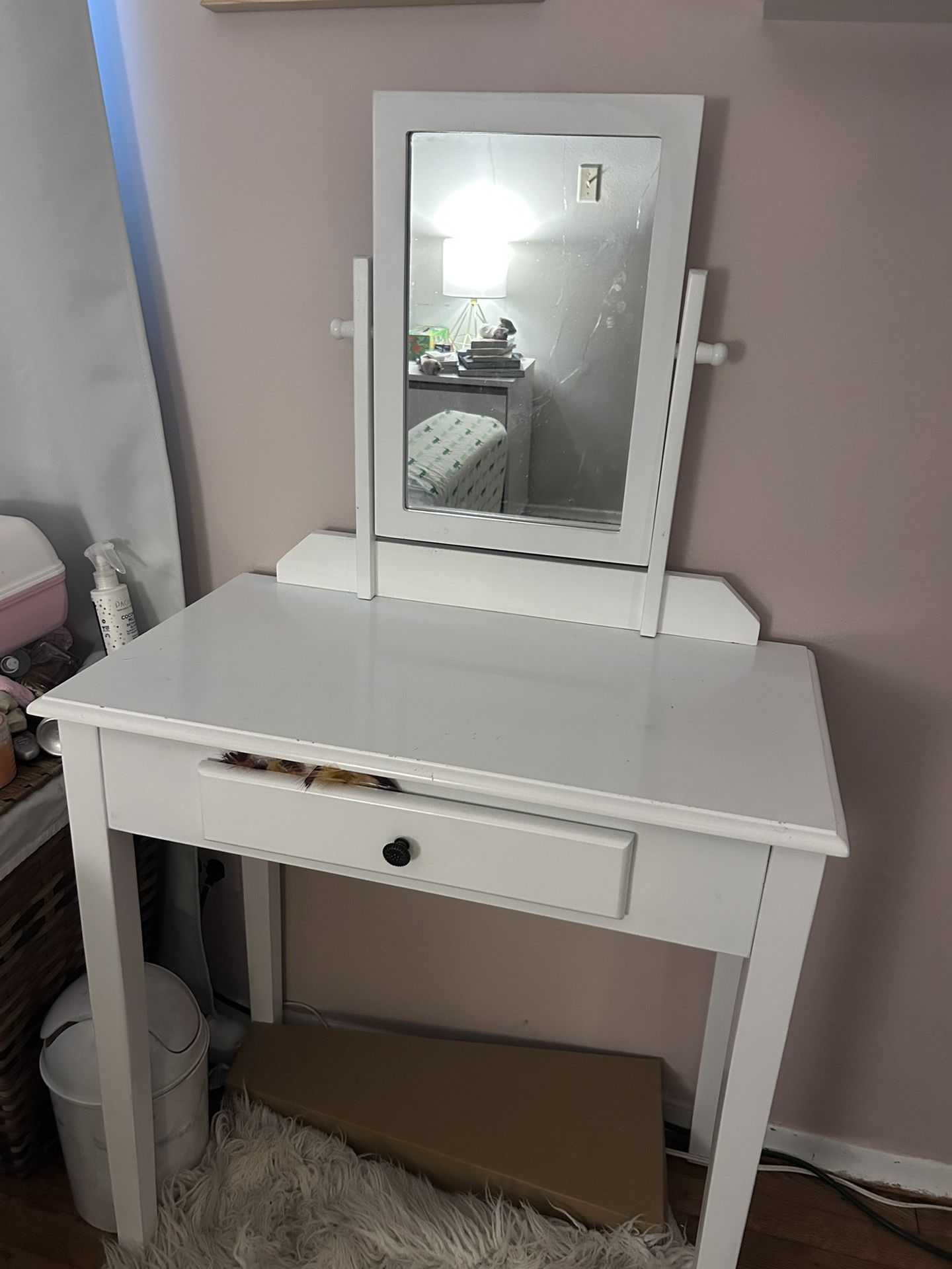 Small Vanity With Mirror