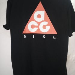 Nike acg size large