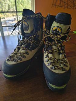 La Sportiva Evo Mountain Boots