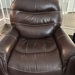 Italian leather electric recliner like new