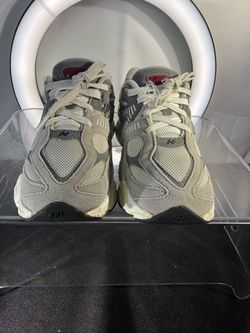 New Balance 9060 Raincloud Gray Kids Size 2Y Suede Mesh Sneakers PC9060GY