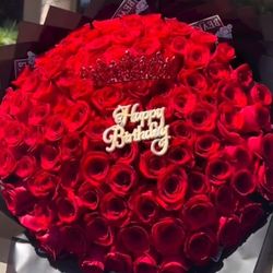 Valentine's Day / Día De San Valentin/ Roses / Bouquets