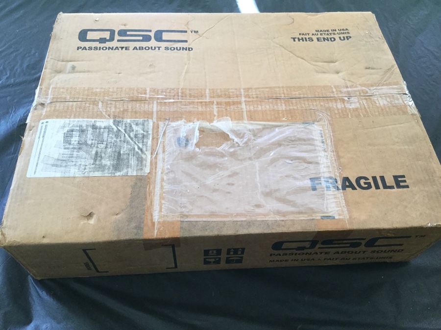 QSC AMPLIFIER PRICE NEGOTIABLE