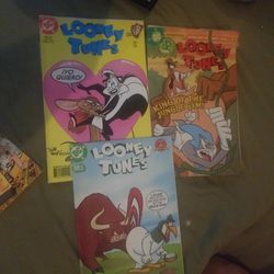 Looney TUNES,DC COMIC BOOKS 