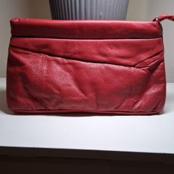 Ark Red Clutch