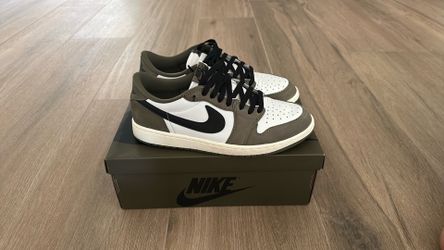 AJ1 Low - Medium Olive - US Mens 9