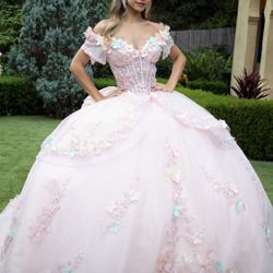 New Quinceañera  style