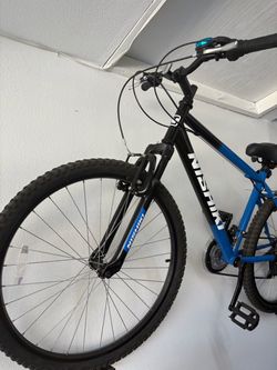 Nishiki Pueblo 26 Mountain Bike Black and blue
