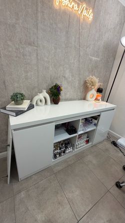 White Gloss Reception Desk with Storage
