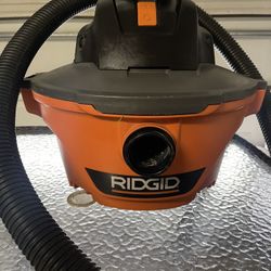  Vacuum works very well 