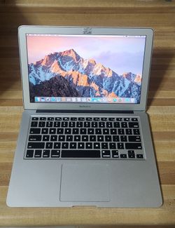 Apple MacBook Air 13"