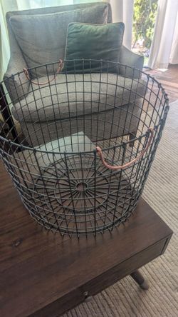 Large Round Metal Wire Storage Basket