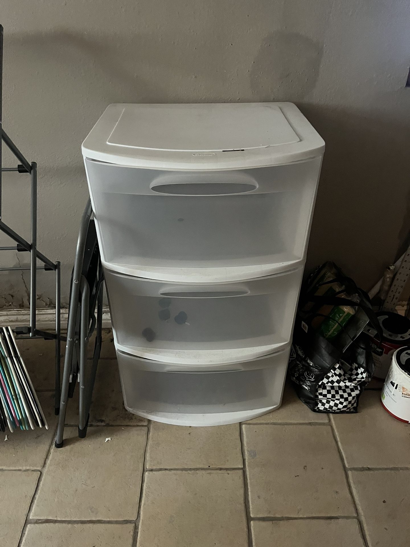 Free On Curb Storage Drawers