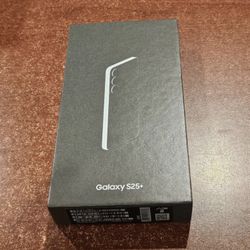 Samsung Galaxy s25+ 512gb unlocked floor model 