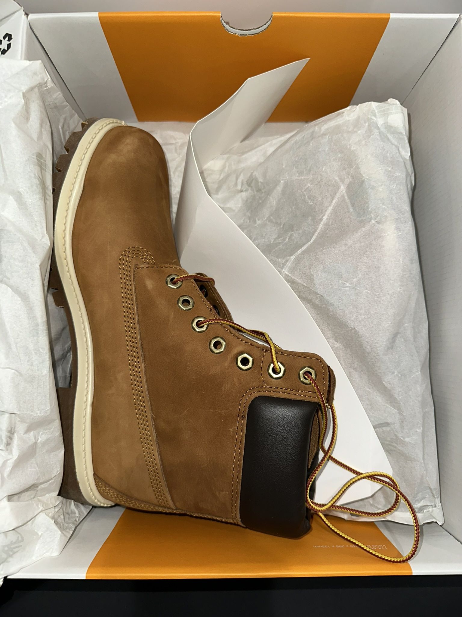 Timberland Premium 6 in Waterproof Boot Rust Nubuck Size 8.5