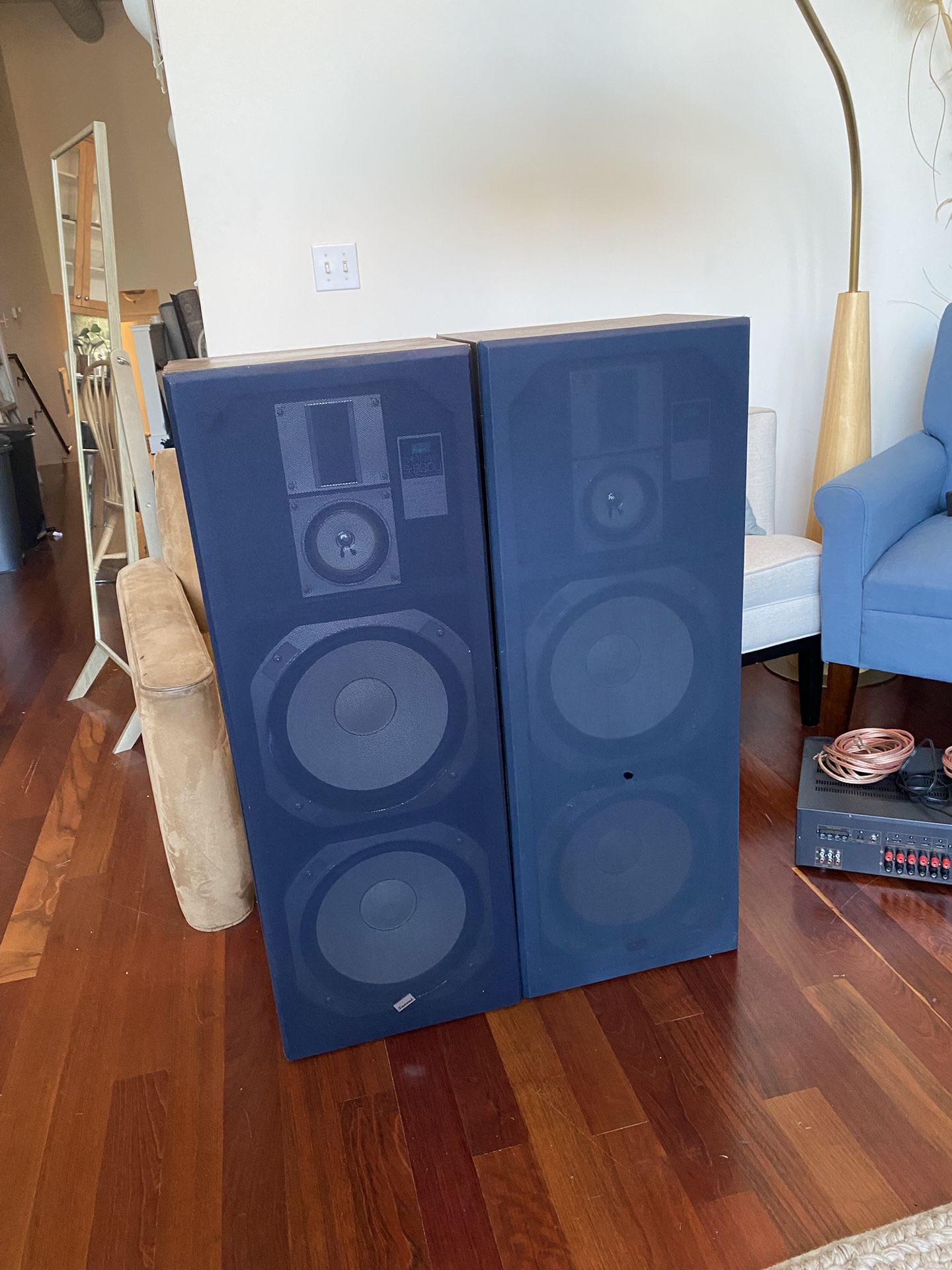 Vintage Sansui S-920U "The Tower" Speaker System