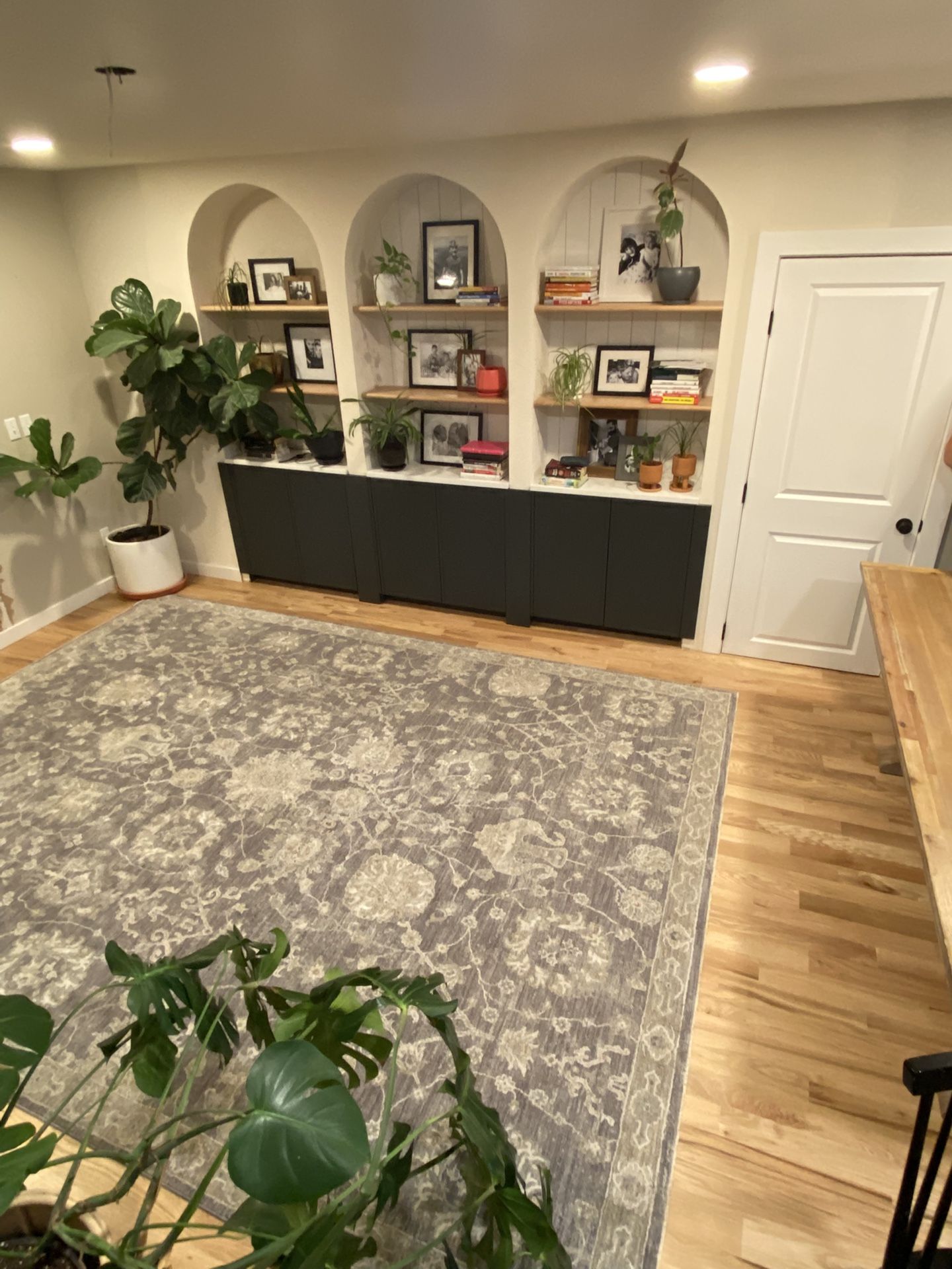 LIVABLISS Avant Garde 9x12 Rug