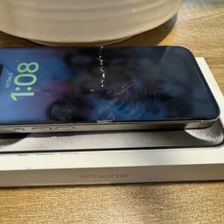 Unlocked iPhone 15 Pro Max 256gb ESIM 