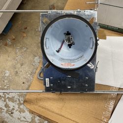 Elite B6PL-26/32/42-E-MVOLT-AT