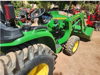 John Deere 3032E Tractor 32hp