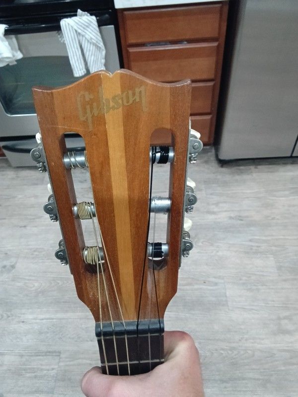 1960s GIBSON C-O CLASSICAL GUITAR