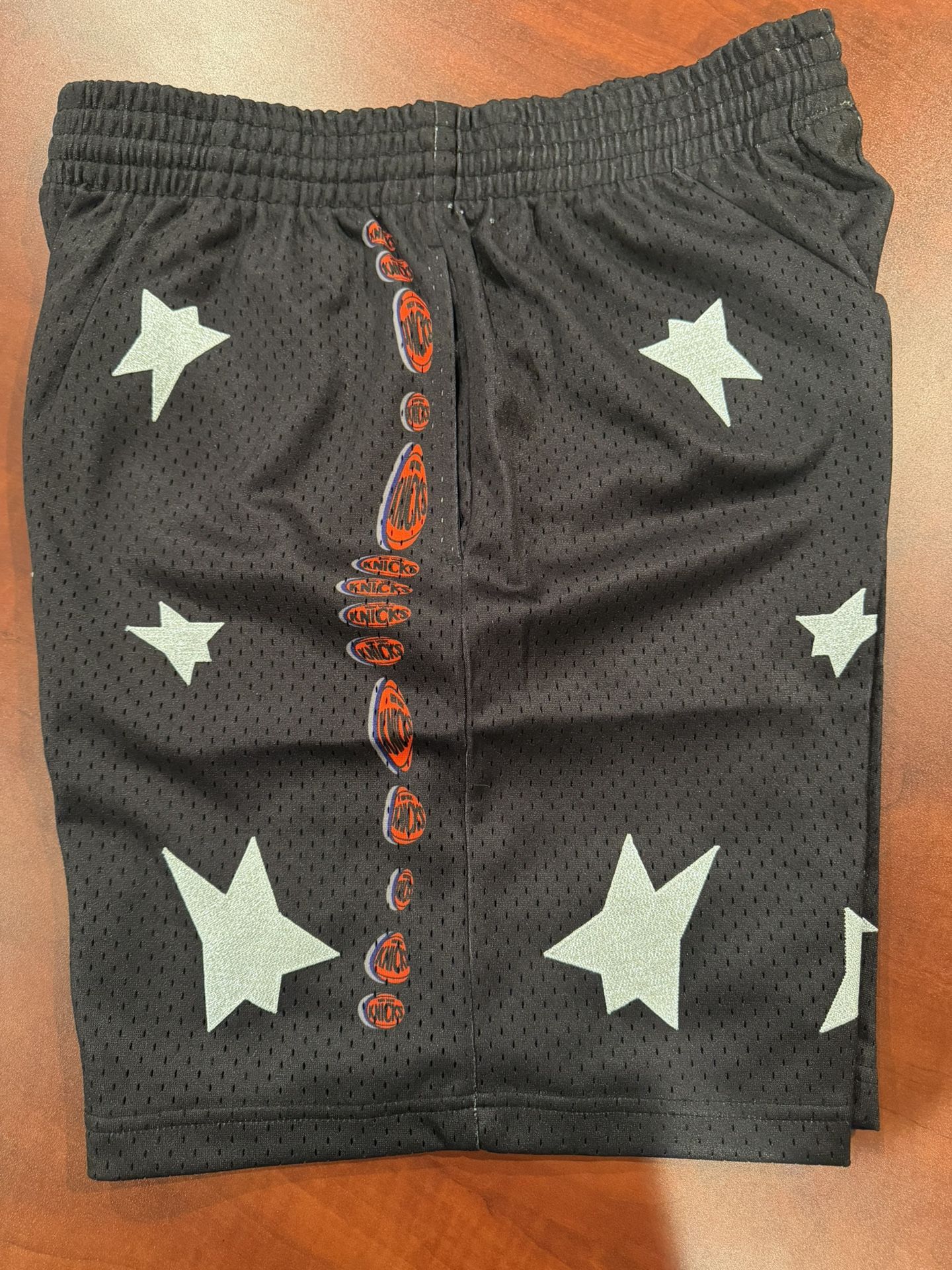 New York Knicks Basketball Shorts Mitchell & Ness Size L NBA Asap 