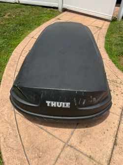 THULE XL 6ft x 3ft TRAVEL STORAGE CONTAINER BOX XL SIZE LOST KEY SOLD AS IS