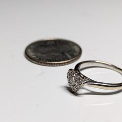 14K Heart Ring VVS Diamonds , Engagement Ring , Like New 