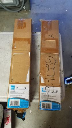 2 Light Fluorescent Wall/Bath/Vanity