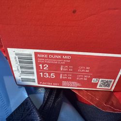 Nine dunk. Dark stucco Sz12m