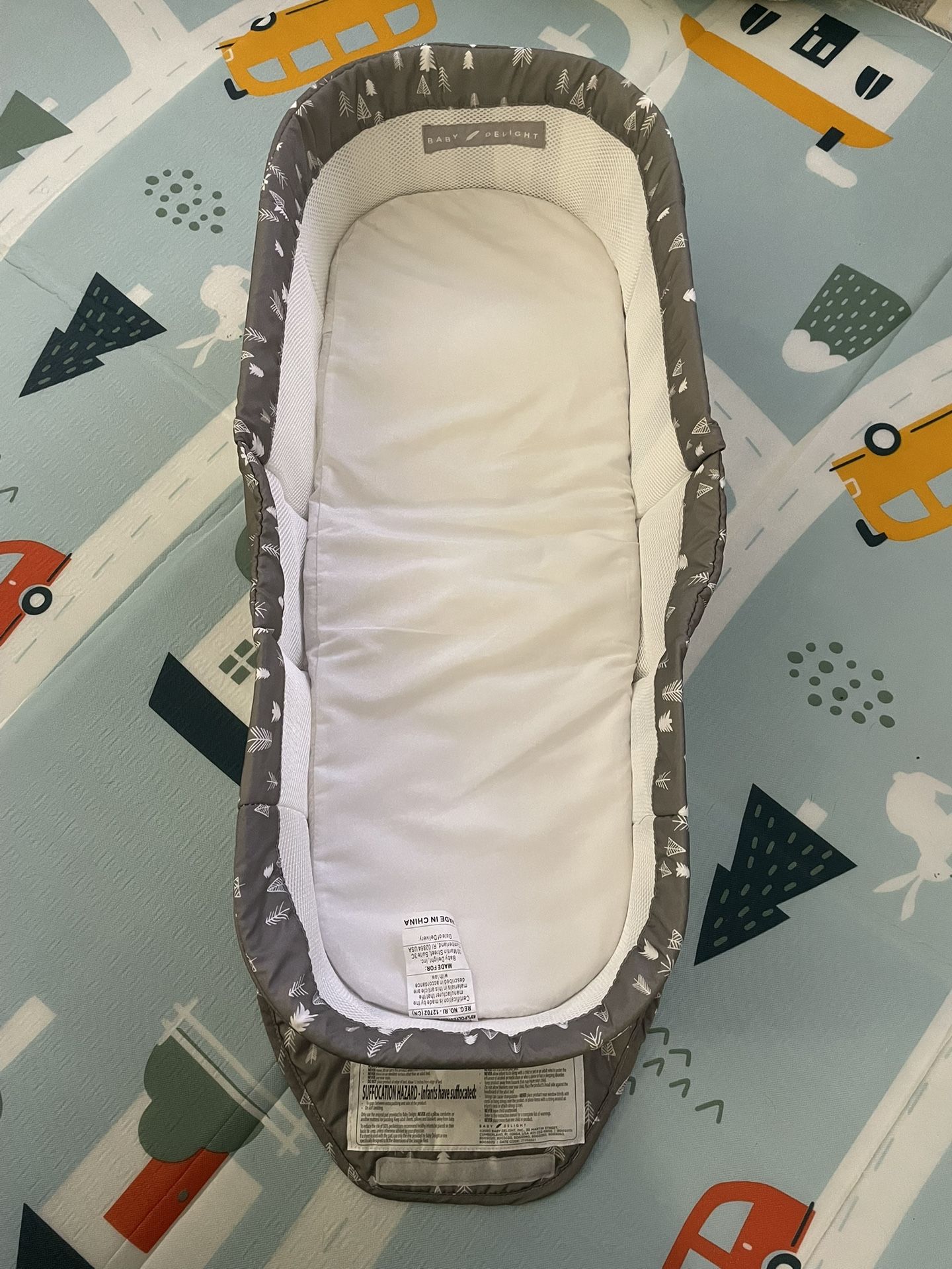 Baby Delight Travel Bassinet