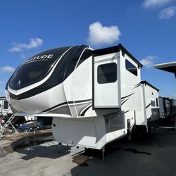 2021 Grand Design Solitude 310GK 5th Wheel