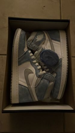 Retro 1 hyper royal